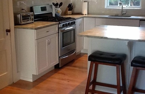 Castine House | In The Heart Of Castine, 3 blocks from docks, perfect for family reunions