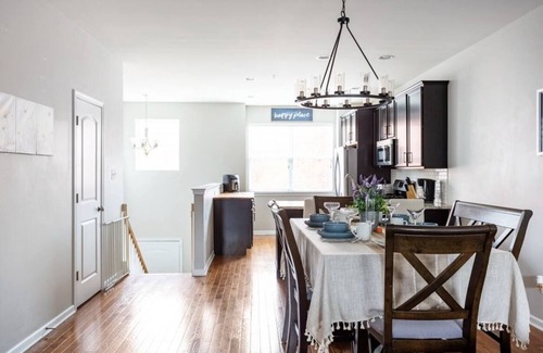 Conshohocken House | In the heart of Conshy, close to hwy & rails. Biking trail & close to Philly.