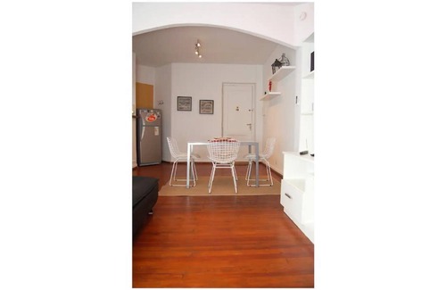 San Pedro Apartment | In the heart of Downtown, with patio