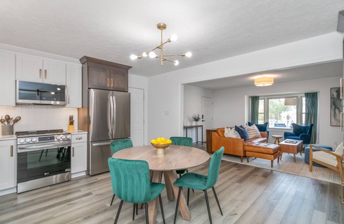 Carmel House | In the heart of downtown Carmel, 3BD/2BA 30-day minimum stay. Dog Friendly!