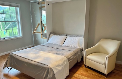 Hancock Resort | In the HEART of JIMINY PEAK MOUNTAIN RESORT slope side, shopping restaurants