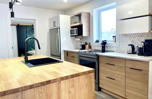 Joliette Apartment | In the heart of Joliette "Sol de Musique"! Peace of mind and proximity.