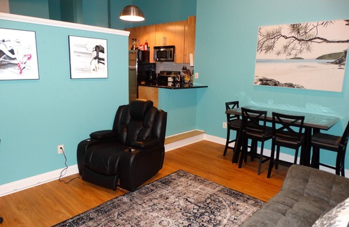 Graduate Hospital Apartment | In the heart of Philadelphia