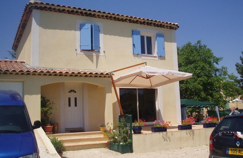 Pelissanne Villa | In the heart of Provence, house 110 m2 with swimming pool - 3 bedrooms 6 people