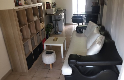 Mallemort Apartment | In the heart of Provence