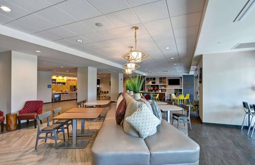 Terrace Park Hotel | In the Heart of Tampa: Short Drive from Tampa International Airport!