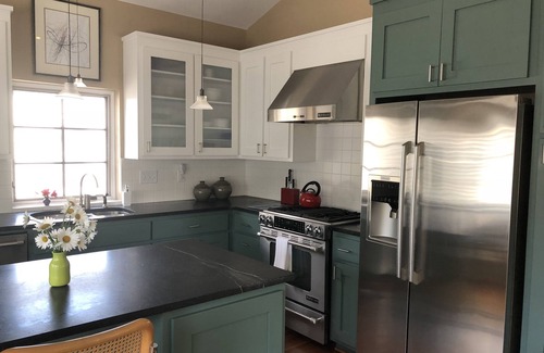 Blowing Rock House | In the heart of the village, private and quiet yet steps from downtown.