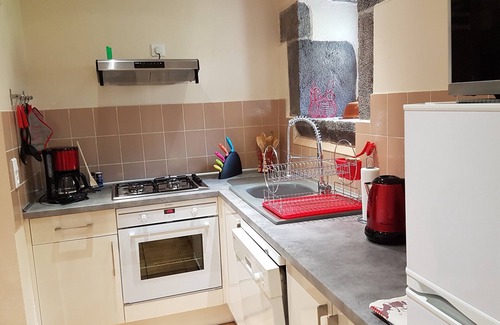 Perpezat Cottage | In the heart of the Auvergne volcanoes, the Gîte des jonquilles welcomes you