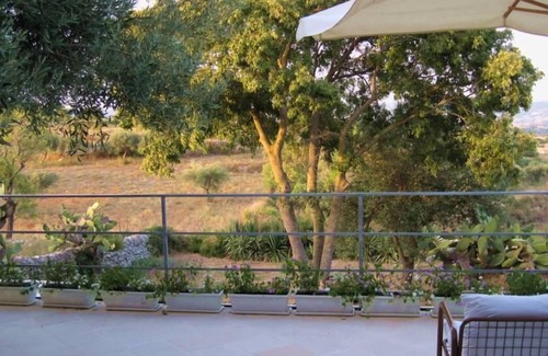 Balata di Modica House | In the heart of the Baroque typical dwelling with Jacuzzi and view of the Hyblean countryside