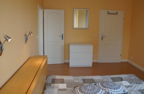 Hohenfelde Apartment | In the heart of the city - Spacious city apartment on the top floor