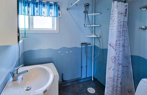 Ockero House | In the heart of the island Ökerö welcomes you this cozy cottage.