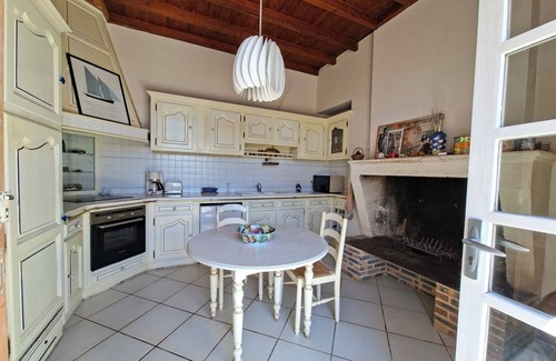 Bommes Bed & Breakfast | In the heart of the Sauternes crus classés, the Maison de Grand Pierre
