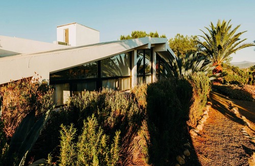 Valle de Guadalupe Cabin | In the Heart of the Valle.Casa DaNik Cabin A
