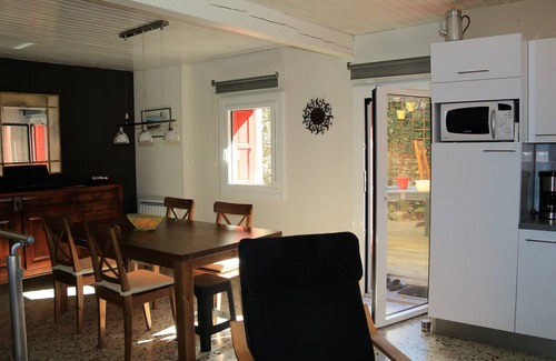 Nyer House | In the heart of the village of Nyer, at the gates of the nature reserve.