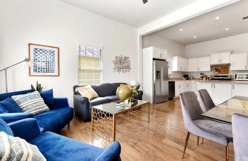 Alta Vista House | In the Heart of Town 10 Mins to The Alamo & Pearl