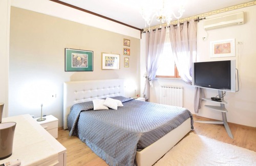 Cordoba House | In the historic hill country of Samnium, at the foot of the Campanian Apennines, this spacious vacat