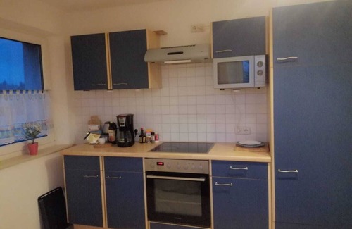Bayreuth Apartment | In the house rose garden, center BT. 8 min. , Wifi - free parking, balcony, bus.