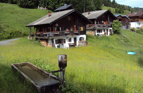 Schwarzenberg Apartment | In the middle of the skiing and hiking area Bödele