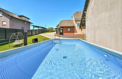 Medimurje House | In the north of Croatia welcomes you this cozy vacation home with pool.