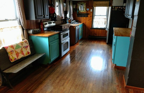 Ohiopyle House | In the ❤ of Ohiopyle. Central location, clean, charming. Large yard with firepit