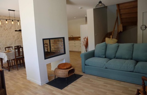 Beauville House | In the shade of the Bourdiel oak