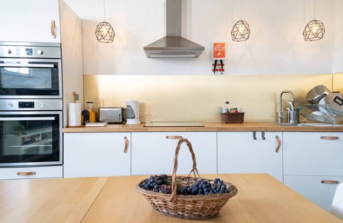 Porto da Cruz House | In the village, between the sea and the mountains - Madeira Surf Camp IV