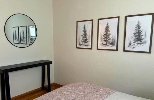Elbow Lake House | In Town - Close to Hospital, Maplewood Manor, 2 Churches, Splash Pad, & Parks.