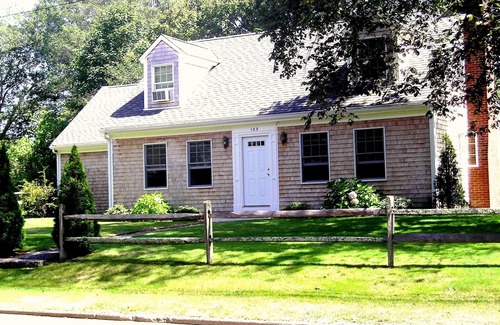 Vineyard Haven House | In-town jewel - Vineyard Haven