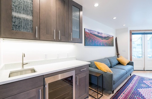 Telluride House | IN TOWN Modern Townhouse! Steps from Coonskin Ski Lift + Downtown Telluride