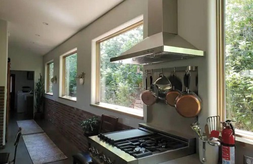 Mancos House | In Town - Peaceful, Eclectic Casita with Fire Pit