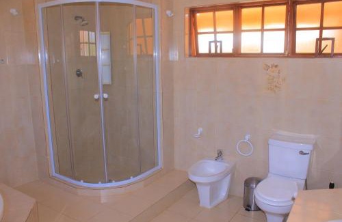 Francistown Bed & Breakfast | Inca Rose Guest House