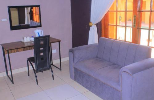 Francistown Bed & Breakfast | Inca Rose Guest House