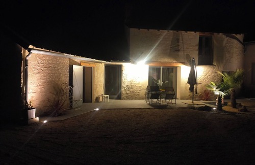 Distre House | Includes 2 gîtes; the 1st is La Palmeraie and the second l'Oasis