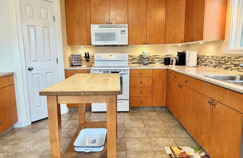 Regional District of Fraser-Fort George House | Inclusively Home - The Tabor Lake Suite