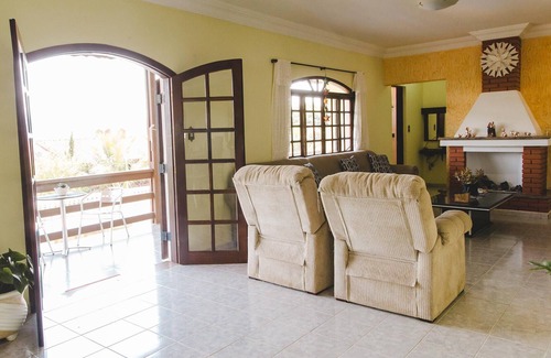 Chacaras Fernao Dias House | Incrível chácara com churrasq. em Atibaia/SP