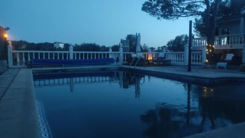 Albalate de Zorita Villa | Increíble Casa Rural en la Sierra de Altomira Piscina privada y Barbacoa