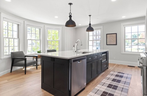 Andover Apartment | Incredible 3 Bedroom 3 Bath FULLY Renovated, Just STUNNING. Amazing Location.