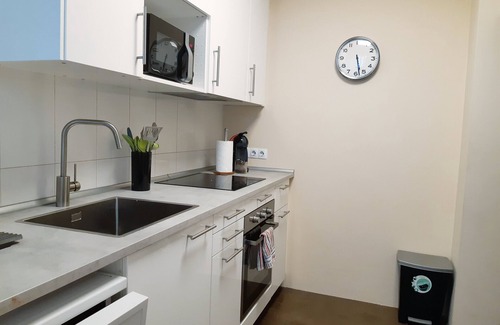 El Poble-sec Apartment | Incredible apartment-central-sea view-near the beach-Free Wifi.