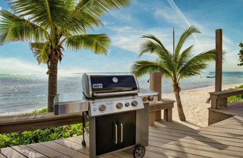 South Sound Villa | Incredible Beach Front Villa!
