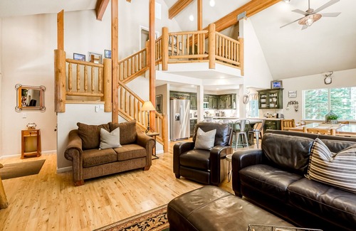 Soda Springs House | Incredible house with loft with furnished patio, fireplace, and grill