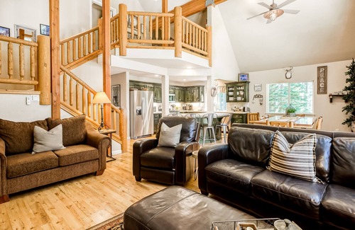 Soda Springs House | Incredible house with loft with furnished patio, fireplace, and grill