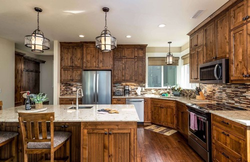 Florence House | Incredible Lake Front 5 Bdrm 5 Ba Home, Private Dock, Fire Pit, Sure To Please The Entire Family.