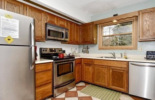 Old Timberline House | Incredible location + spectacular scenery = perfect vacation location!