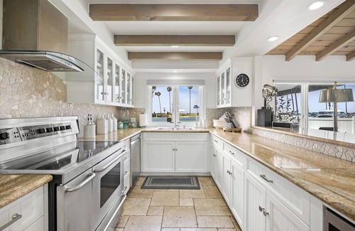 La Jolla Shores House | Incredible location across the street to the beach!