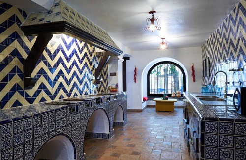 Del Carmen Ski Chalet | Incredible luxury house with 6 bedrooms, billiards and design features