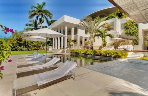 Las Brisas House | Incredible Modern Villa with the best views of Acapulco