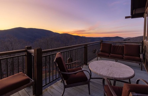 Frank House | Incredible Mountain Home with Breathtaking Views