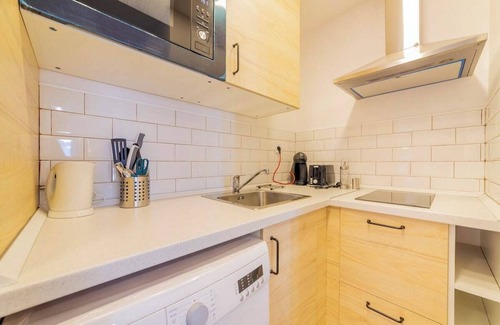 Palos de la Frontera Apartment | Incredible Quadruple Apartment in Atocha, 4A