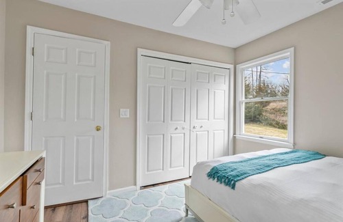 Chester House | Incredible Ranch in the Woods - Peace and Luxury!