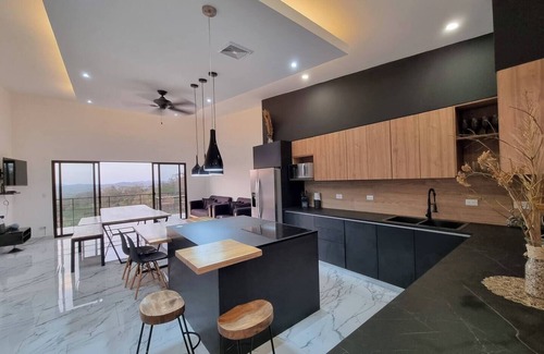 Rio Seco House | Incredible views close to beautiful beaches only 30 min from Tamarindo